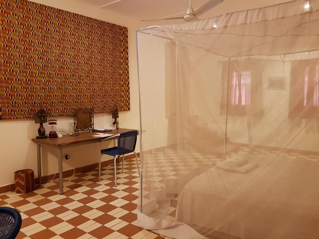 Villa Yiri Suma Ouagadougou Buitenkant foto