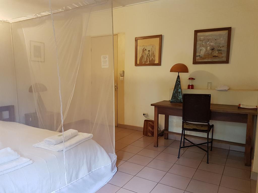 Villa Yiri Suma Ouagadougou Buitenkant foto