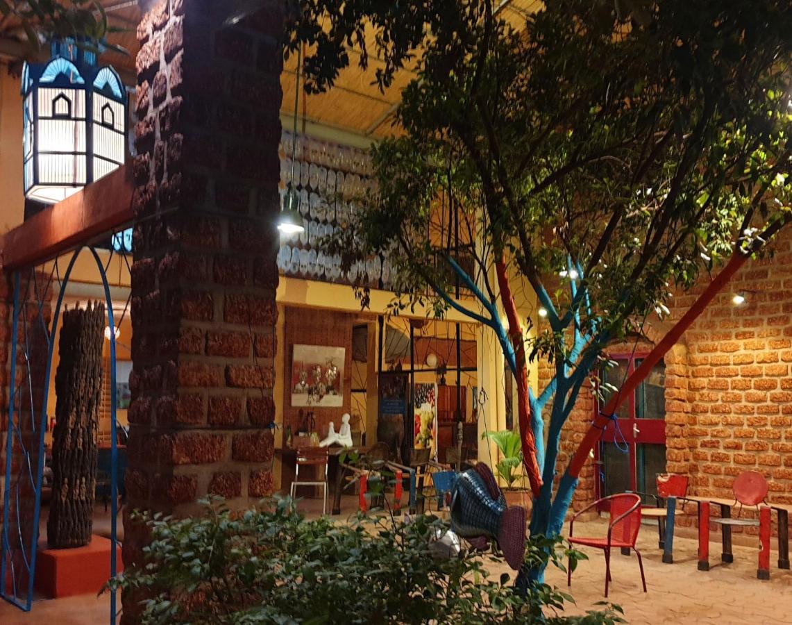Villa Yiri Suma Ouagadougou Buitenkant foto